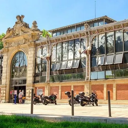 Olivier Atton 公寓 纳博讷