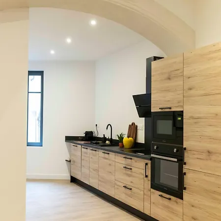 Olivier Atton Apartment
