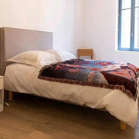 Olivier Atton Apartment *