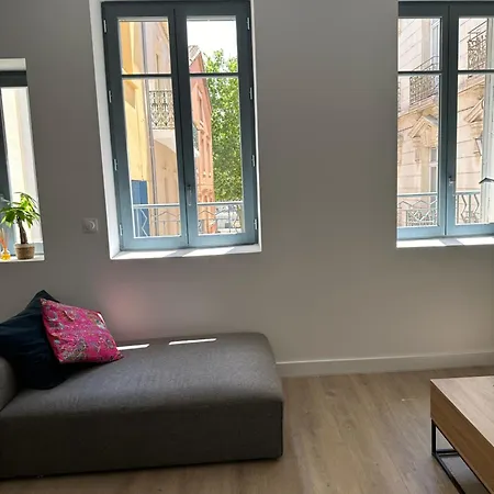 Olivier Atton Apartment Narbonne