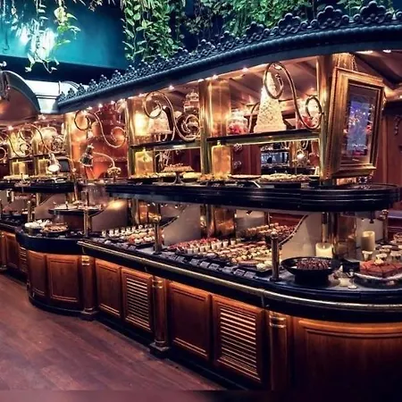 Olivier Atton Apartamento *