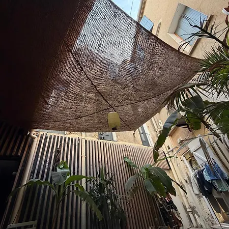 Olivier Atton Apartment